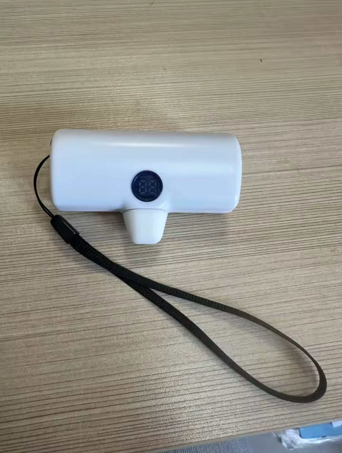 Batterie externe mini 5000 mAh – Charge d’urgence smartphone – Noir & Blanc